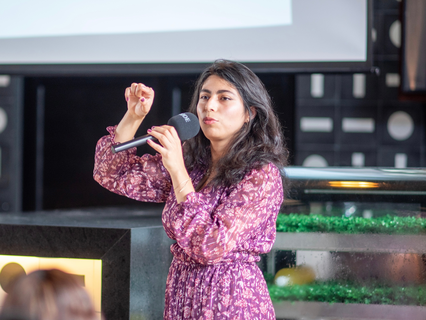 Alejandra Piedra giving a talk